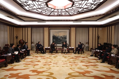 四川嘉祥集團董事長向克堅一行蒞臨考察 共商實業興校發展大計